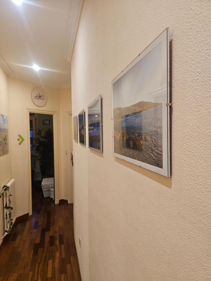 Habitacion Amplia Y Centrica En Piso Compartido A Coruna Exterior photo